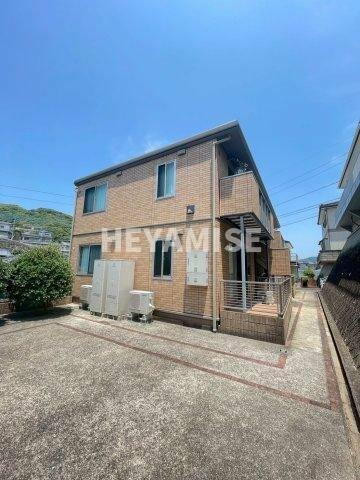 長崎県長崎市城山台１丁目 2階建