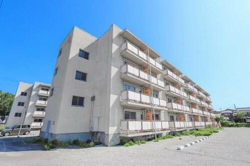 ビレッジハウス滝山３号棟 4階建