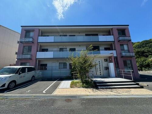 福岡県北九州市八幡西区割子川２丁目 築10年2ヶ月 3階建