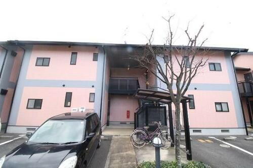 ラッキータウン庭瀬　Ｆ棟 2階建