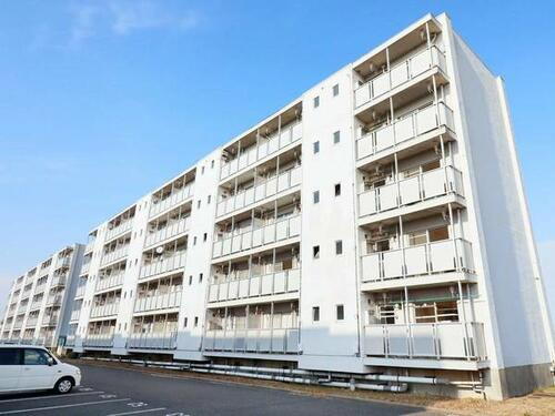 ビレッジハウス君津１号棟 5階建