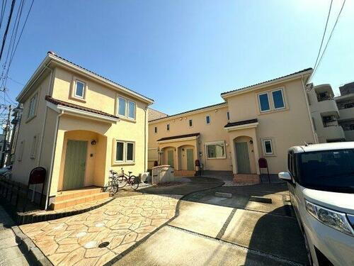 埼玉県川口市芝中田１丁目 テラスハウス