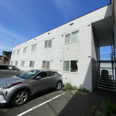 北海道登別市登別東町２丁目 賃貸アパート