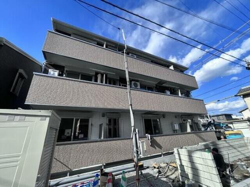 岡山県岡山市北区番町１丁目 築2年10ヶ月 3階建