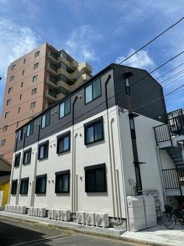 神奈川県大和市深見西２丁目 築3年10ヶ月 3階建