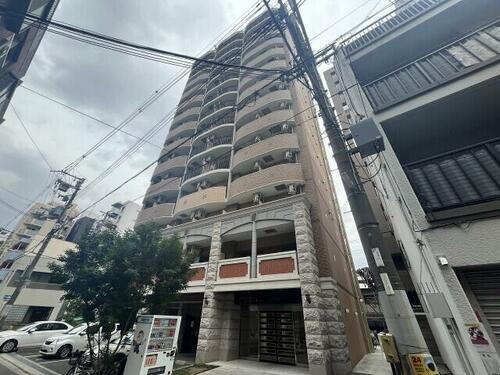 大阪府東大阪市足代新町 14階建
