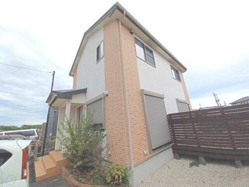 三重県鈴鹿市小田町 賃貸一戸建て