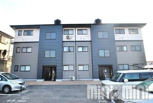 愛媛県松山市畑寺２丁目 賃貸アパート