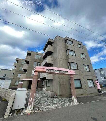 北海道札幌市南区澄川一条３丁目 4階建