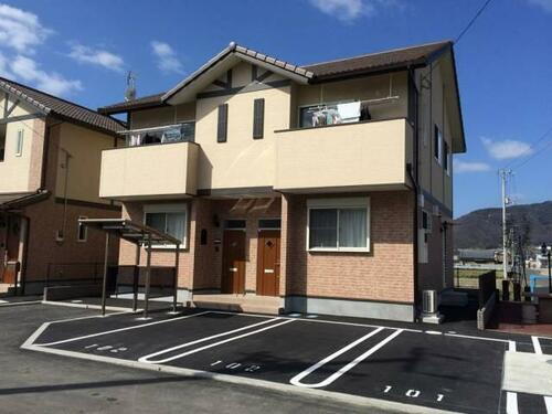 香川県三豊市豊中町本山甲 タウンハウス