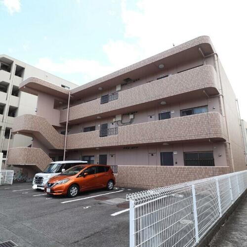 岡山県岡山市北区中井町１丁目 3階建 築21年3ヶ月