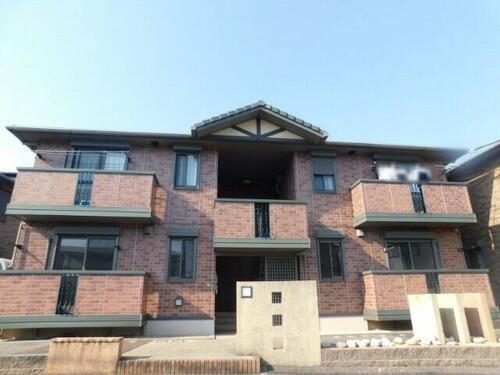 三重県鈴鹿市西条７丁目 2階建 築21年10ヶ月