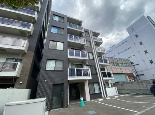 北海道札幌市東区北八条東８丁目 賃貸マンション