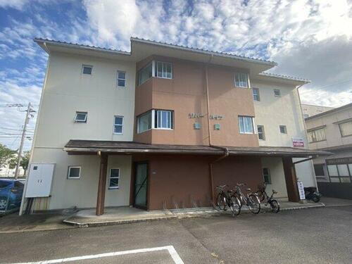 リバーハイツ豊岡 3階建