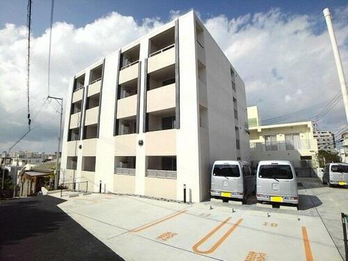 沖縄県那覇市古波蔵１丁目 賃貸マンション