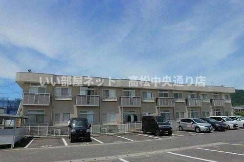 香川県高松市屋島東町 賃貸アパート