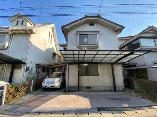 豊浜町２丁目貸家 2階建