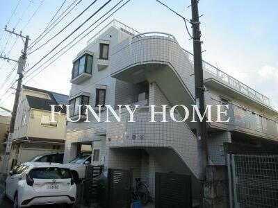 東京都世田谷区宮坂３丁目 3階建