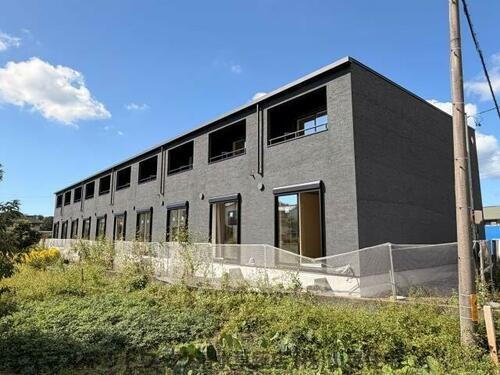 静岡県静岡市駿河区谷田 タウンハウス