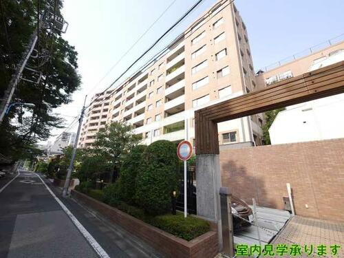 グローリオ御苑内藤町