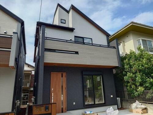 東京都日野市程久保２丁目 2階建 