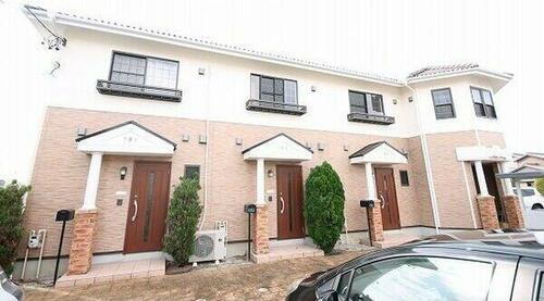 愛知県碧南市笹山町２丁目 テラスハウス