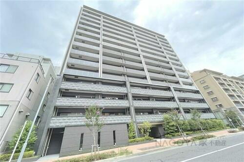 プレサンスグラン泉