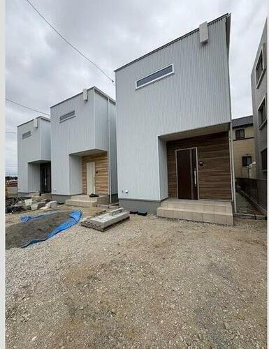 愛知県安城市桜井町城向三丁目 賃貸一戸建て