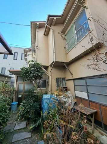 東京都新宿区西早稲田１丁目 2階建