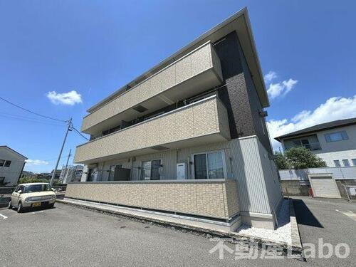 徳島県板野郡藍住町勝瑞字東勝地 3階建 築9年11ヶ月