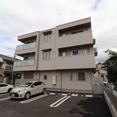 岡山県岡山市北区七日市東町 3階建 築2年5ヶ月