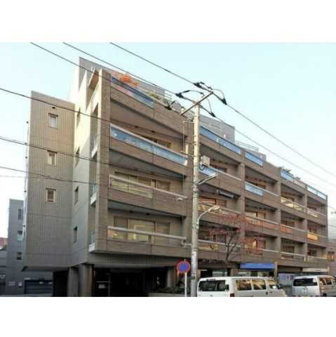 Ｈ＆Ｍ南青山 地上6階地下2階建