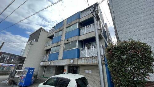 大阪府豊中市服部豊町１丁目 4階建