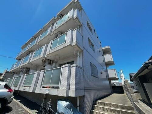 福岡県北九州市八幡西区日吉台２丁目 築35年1ヶ月 3階建