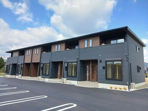 岡山県浅口市金光町須恵  2階建