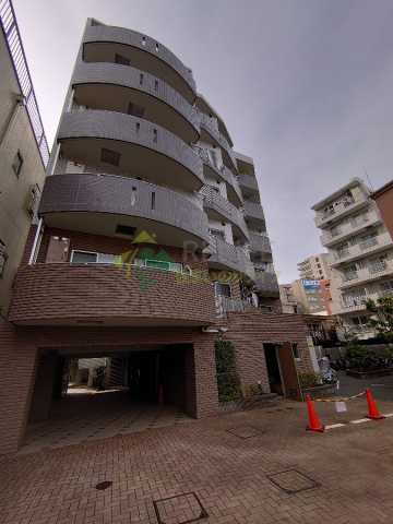 ランドステージ白山 8階建