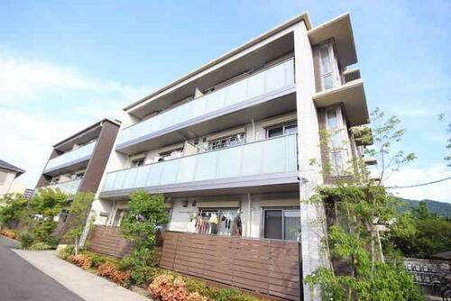 シャルム高須 3階建