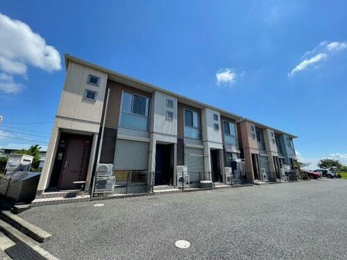 三重県桑名市新西方３丁目 テラスハウス