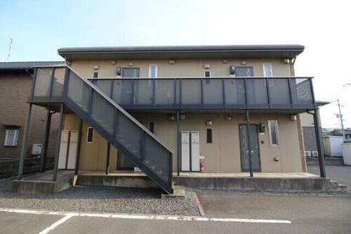 岡山県岡山市南区米倉 築21年12ヶ月 2階建