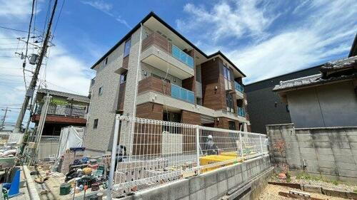 大阪府堺市北区北花田町４丁 築1年6ヶ月 3階建