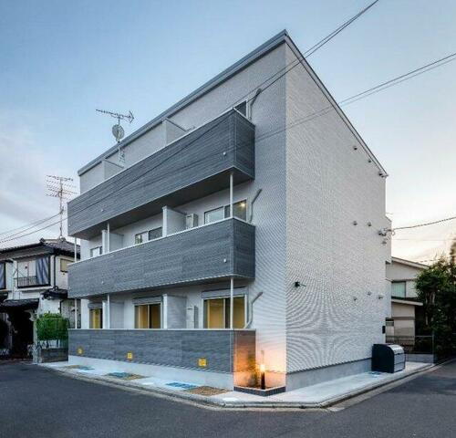 ＣＲＡＳＴＩＮＥ野々下（クラスティーネ　ノノシタ）