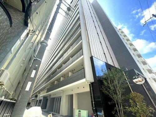リビオメゾン新大阪 15階建