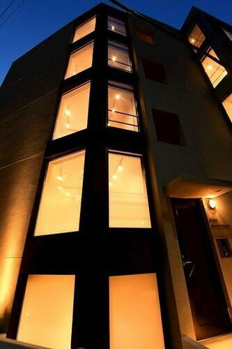 東京都江東区永代２丁目 5階建 築2年5ヶ月