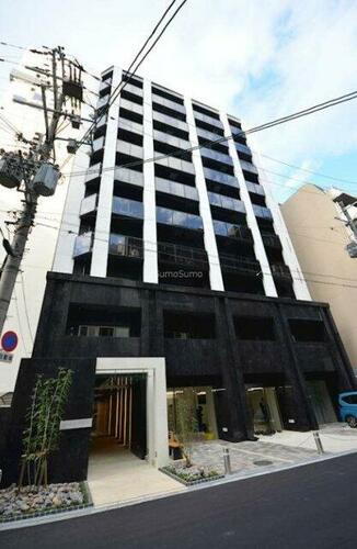 大阪府大阪市西区靱本町１丁目 10階建