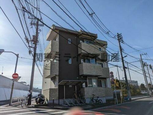 東京都足立区西綾瀬４丁目 築11年5ヶ月 3階建