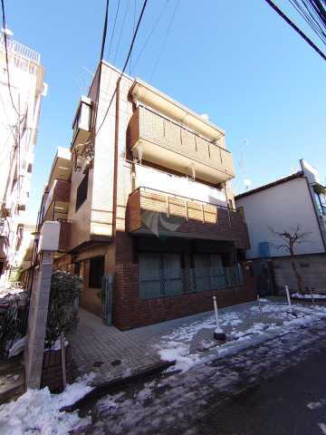 クレインズ 3階建