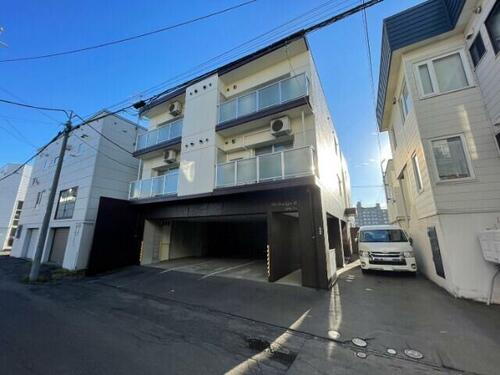 北海道札幌市北区北三十五条西８丁目 4階建 築23年6ヶ月