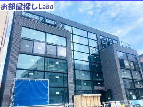 ａｎｄ　ＳＥＡ 3階建
