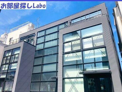ａｎｄ　ＳＥＡ 3階建
