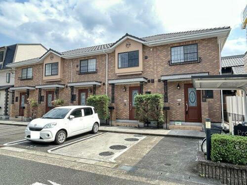 愛知県春日井市出川町７丁目 テラスハウス